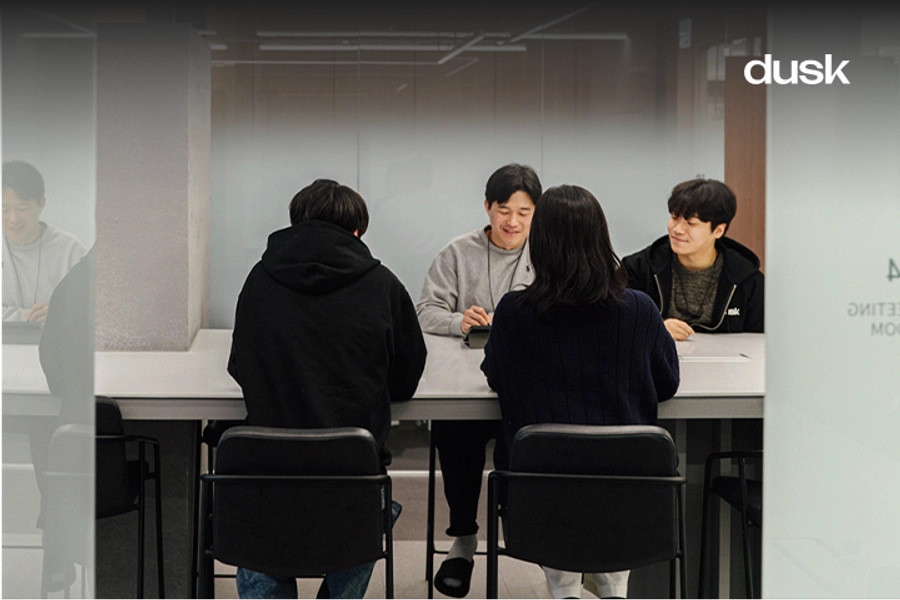3년 만에 매출 1,000억, dusk그룹