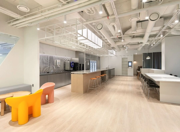 스마일게이트알피지-[LOST ARK] L10N PM(영어권) 담당