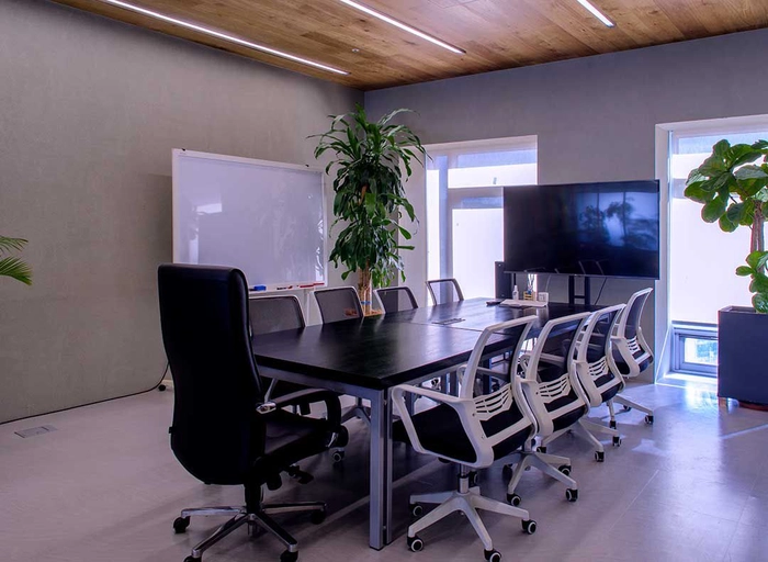 디홀릭커머스-글로벌 이커머스 그로스 마케터