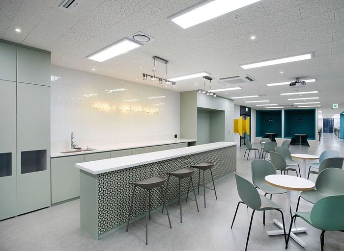 이루다마케팅-[애슬레저 브랜드] 퍼포먼스 광고 디자인팀 리더