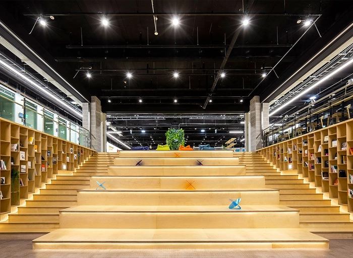 몬드리안에이아이-AI Researcher(LLM)