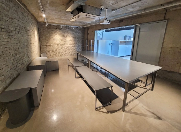 제이케이엠디자인-스마트 크리에이티브를 이끄는 디자인팀 리더 (BX/BI 팀장급, 10년이상~)