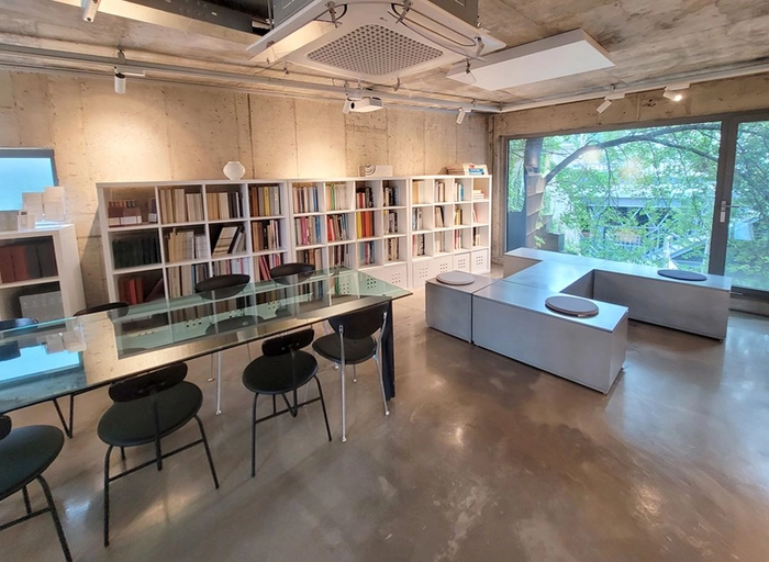 제이케이엠디자인-스마트 크리에이티브를 이끄는 디자인팀 리더 (BX/BI 팀장급, 10년이상~)