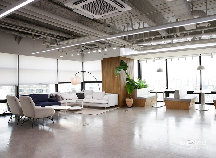 페렌벨-[SOMEBYMI] 이커머스 웹디자인 1년 이상