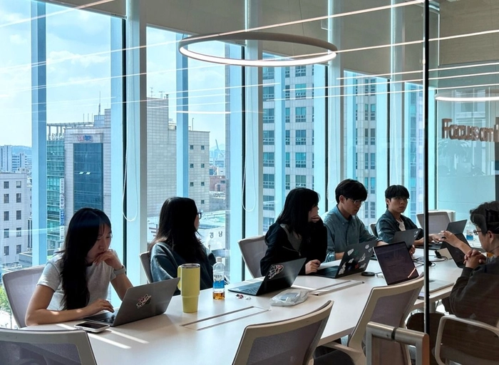 라이너(Liner)-Senior Data Engineer