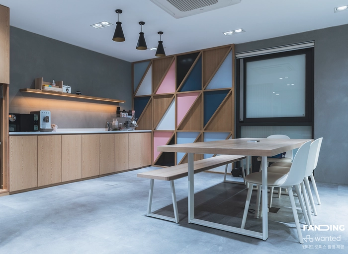 팬딩(Fanding)-[인턴] 기획/MD 엔터 분야(전환형)