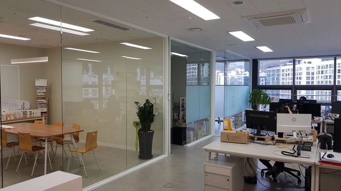 텐박스-화장품책임판매관리자/상품기획개발자