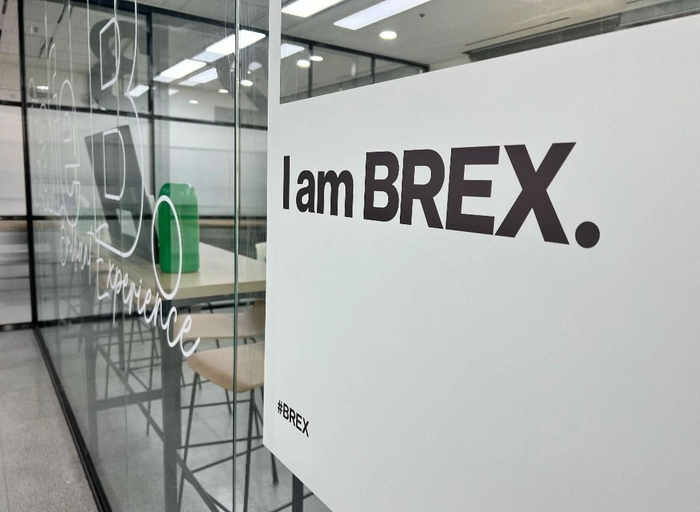 브렉스-UI/UX 디자이너