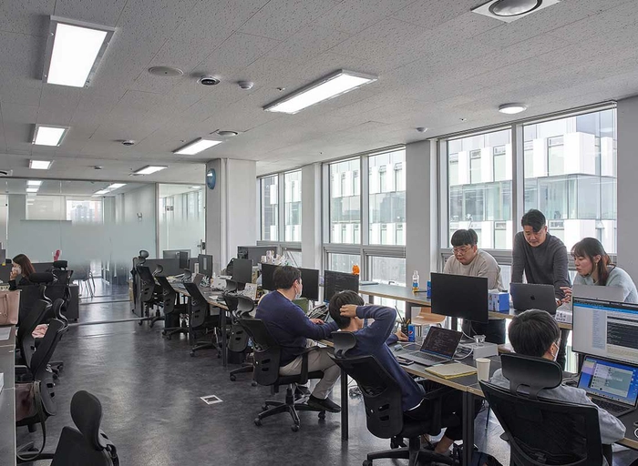 더매니저-프로덕트 기획 / 시니어 기획자