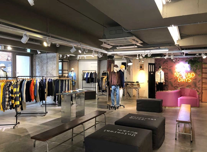 엔에이치인터내셔날-Barbour, Universal Works Korea 브랜드 마케터