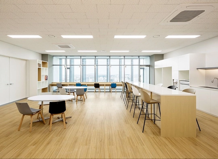 미스터블루-프론트엔드 개발자 (TypeScript, React)