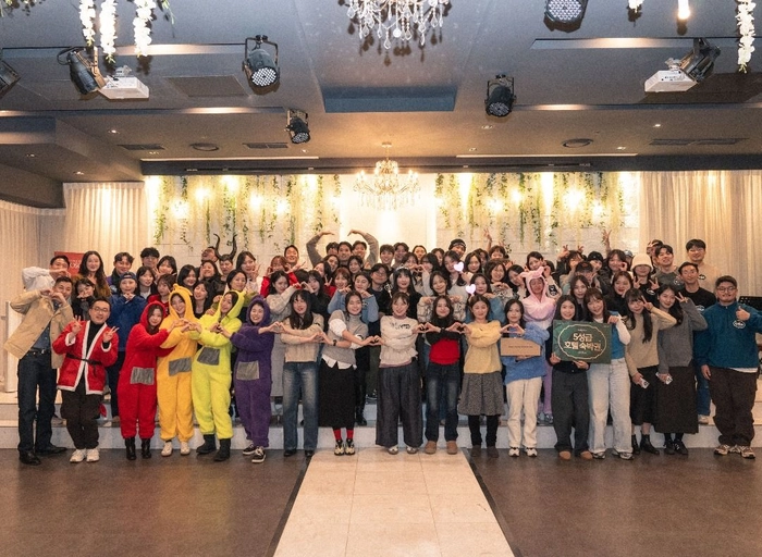 부스터스-[EQQUALBERRY] 글로벌 인플루언서 마케팅 (주니어)