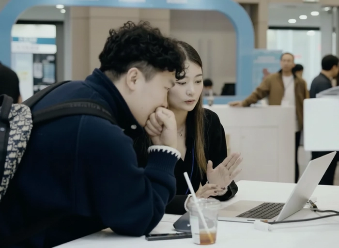 크리스틴컴퍼니-(서울)재무 담당자(3년 이상)