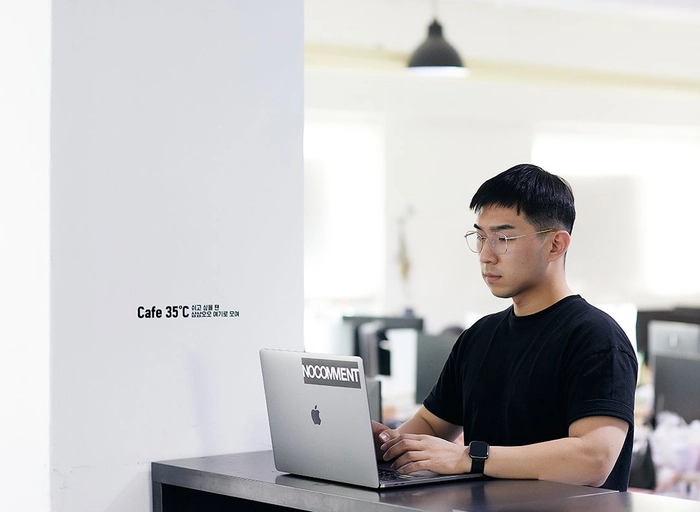 구십구도씨-광고 기획자 AE (1년 이상)