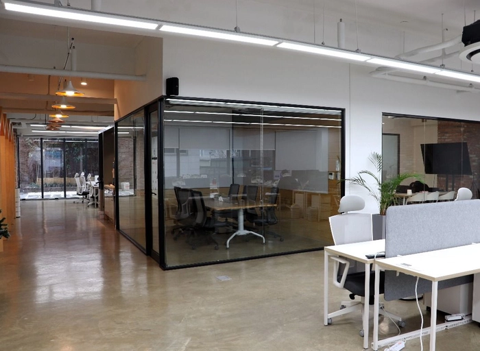 뉴버드-웹 퍼블리셔