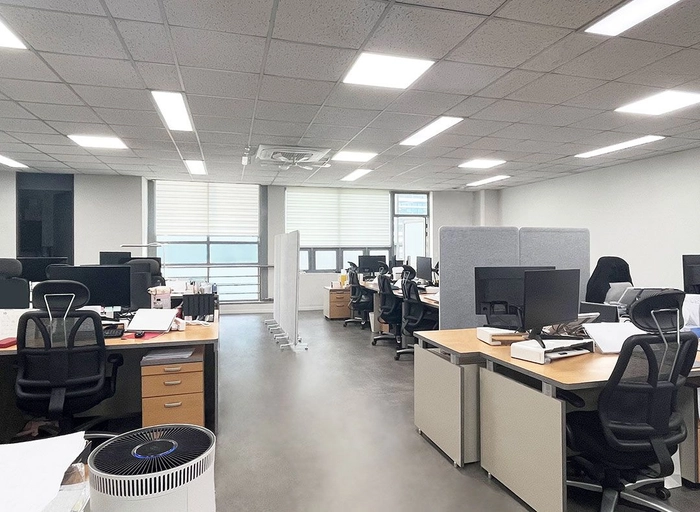 라이프위드코퍼레이션-[피캄] 이커머스 마케팅 LEAD