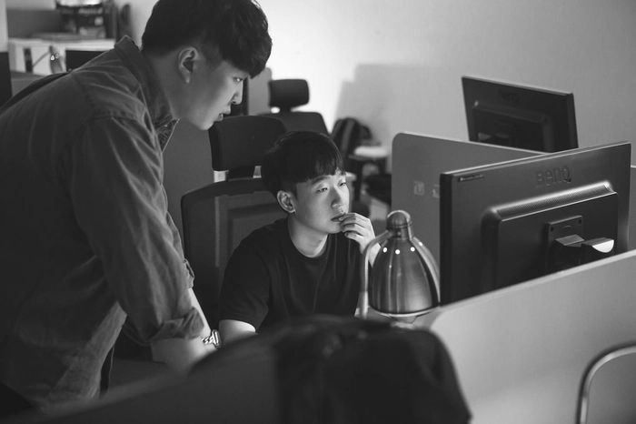 빌리어네어즈-Business Development