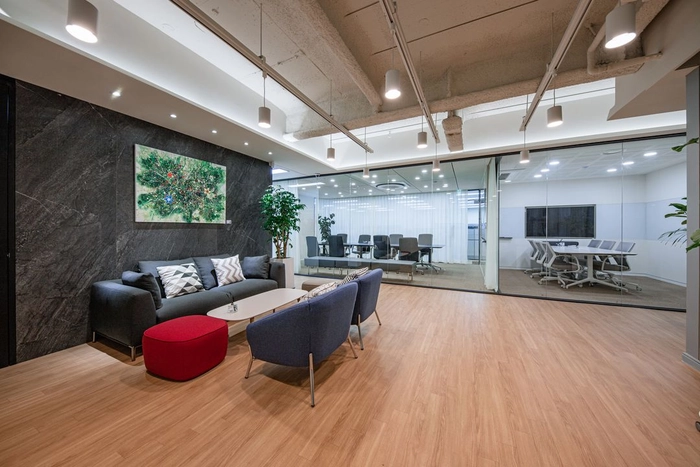 제이컬렉션-외근 A/S 엔지니어