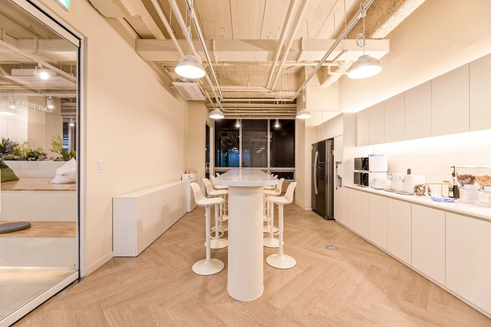 하이네이처-글로벌 뷰티 브랜드 컨텐츠 영문 카피라이터