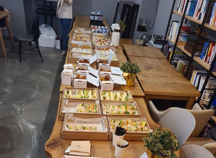 디피니션-[메가존] 프론트엔드(F/E) 개발자 (시니어 급)