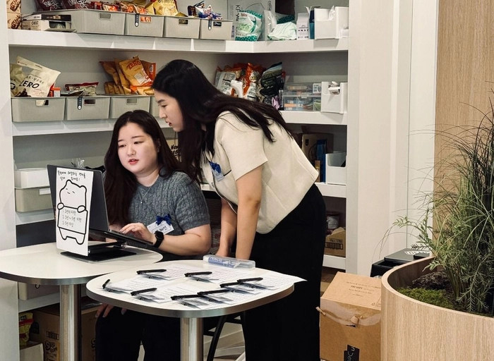 모요-Senior Data Analyst