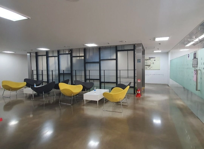 스쿼드엑스-크리에이터 파트너십 매니저