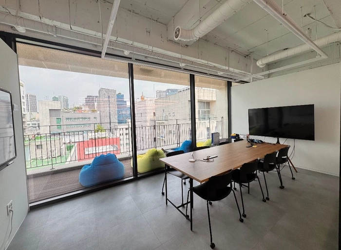 라익스-서비스 기획자 계약직