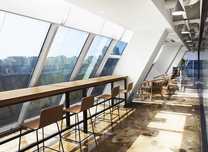 슈피겐코리아(Spigen)-제품개발자