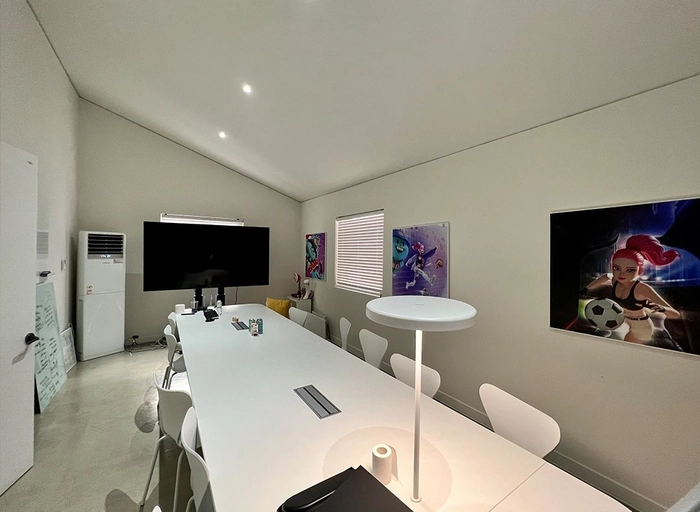 골드프레임-버추얼 유튜버 기획