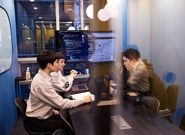 어쎈드-Product Engineer (AI/LLM 기반 리서치 프로덕트)