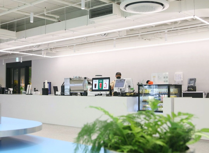 케이엠파크-경영기획팀 팀장 (8년 이상)