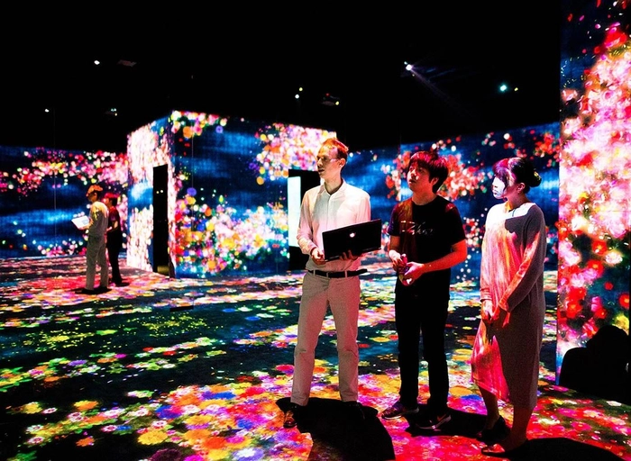 팀랩 (teamLab)-法務アシスタント