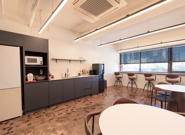 스페이스브이-Host Manager (신입)