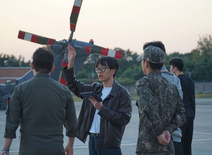 레이븐어스-[콘텐츠제작팀] 모션그래픽 디자이너