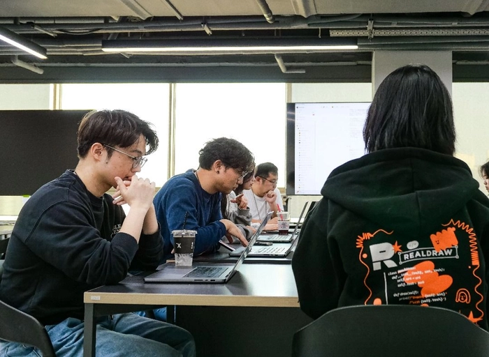 리얼드로우-Fullstack Engineer (10년 이상)