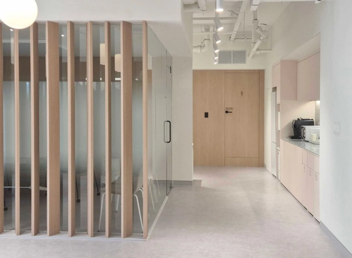 앳홈트립-퍼포먼스 마케터 (3년 이상)