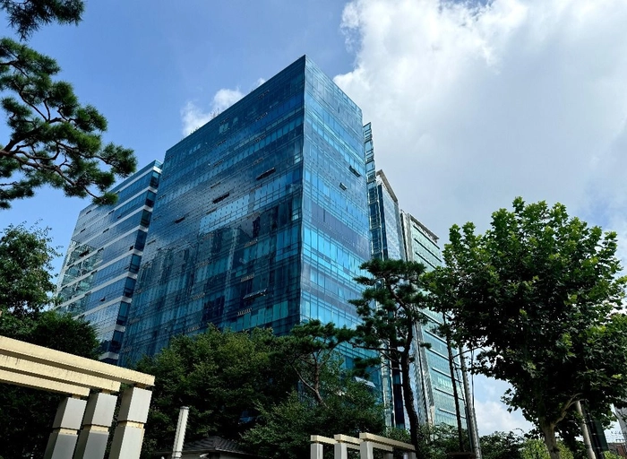 비더에그-모루라이브 백엔드 개발자 (4년이상)