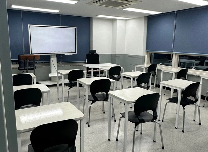 아고란-에듀아고라 학원 데스크 행정팀 근무자
