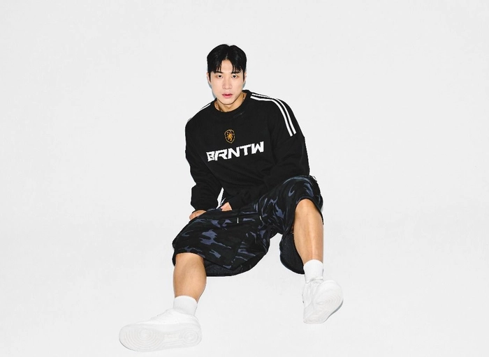 본투윈-브랜드 웹디자이너 (7년차 이상)