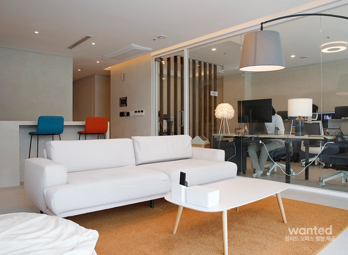 스탠다다-이커머스 상품기획 MD (2년 이상)