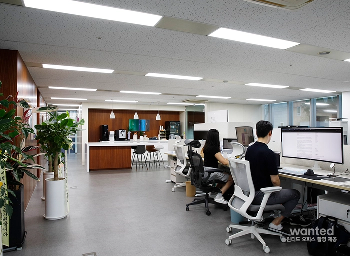 아이브-시스템 / AI 플랫폼 / DevOps 소프트웨어 엔지니어  (3년이상)