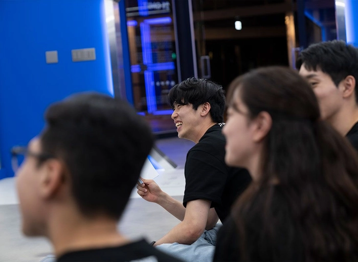 큐엠아이티-CEO Staff