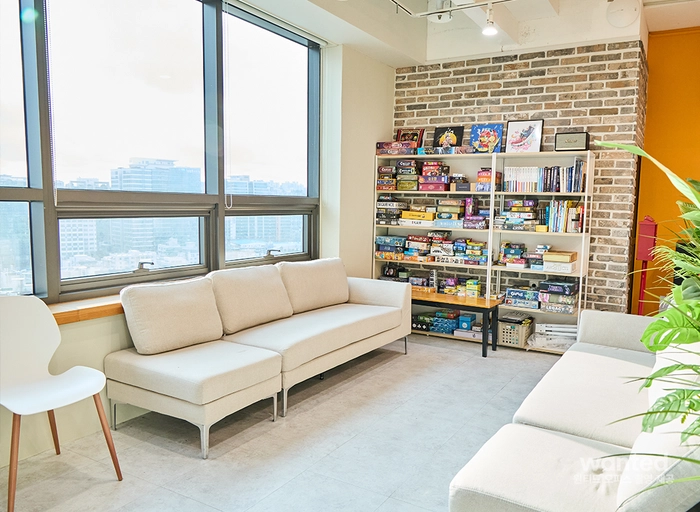 어나더컴퍼니그룹-교육사업 행정 매니저