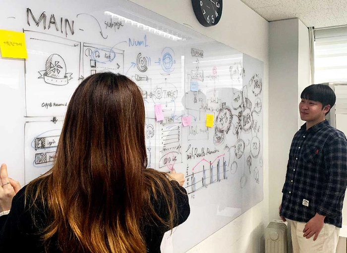 큐리어드-서비스/사업 기획