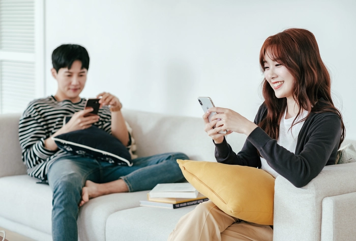 모젯(정오의데이트)-영상 컨텐츠 기획 및 제작자