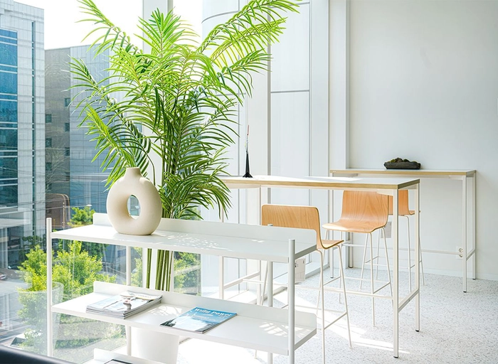 니어스랩-사업개발 및 운영