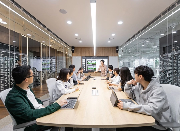 스마일게이트홀딩스 슈퍼크리에이티브 지점-[에픽세븐] 개발PM