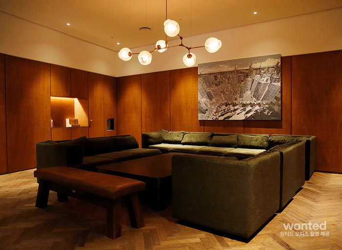 바이브컴퍼니-인사 담당자