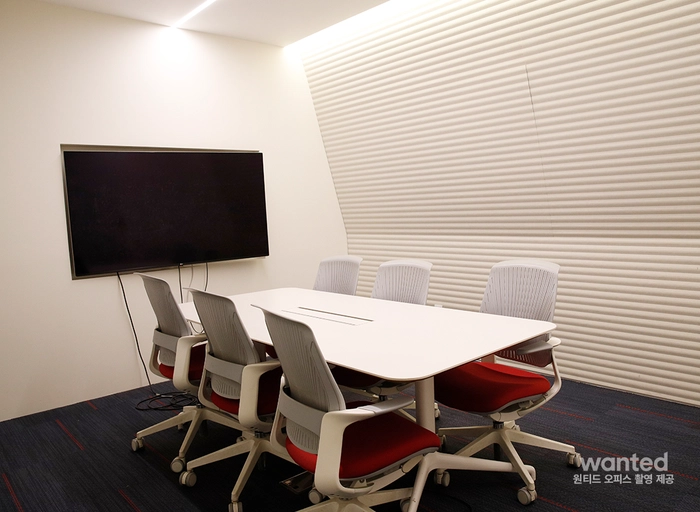 바이브컴퍼니-인사 담당자