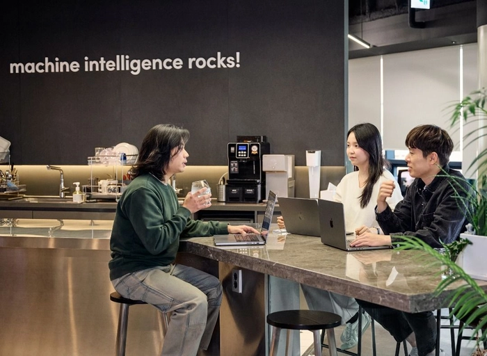 마키나락스-Forward Deployed Engineer - LLM Quantization